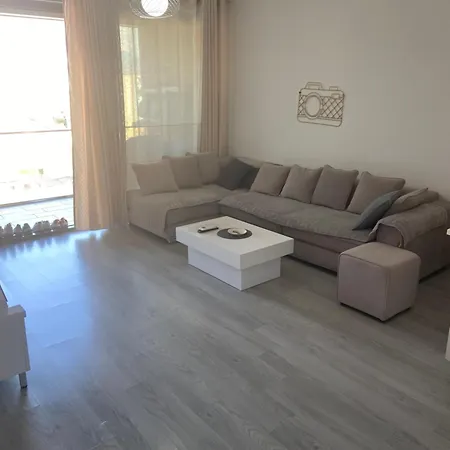 One Bedroom * Τίρανα